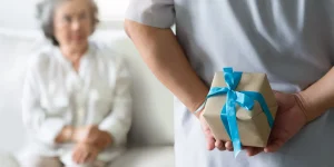 merayakan ulang tahun