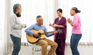 Combining movement and music for greater elderly cognitive stimulation.